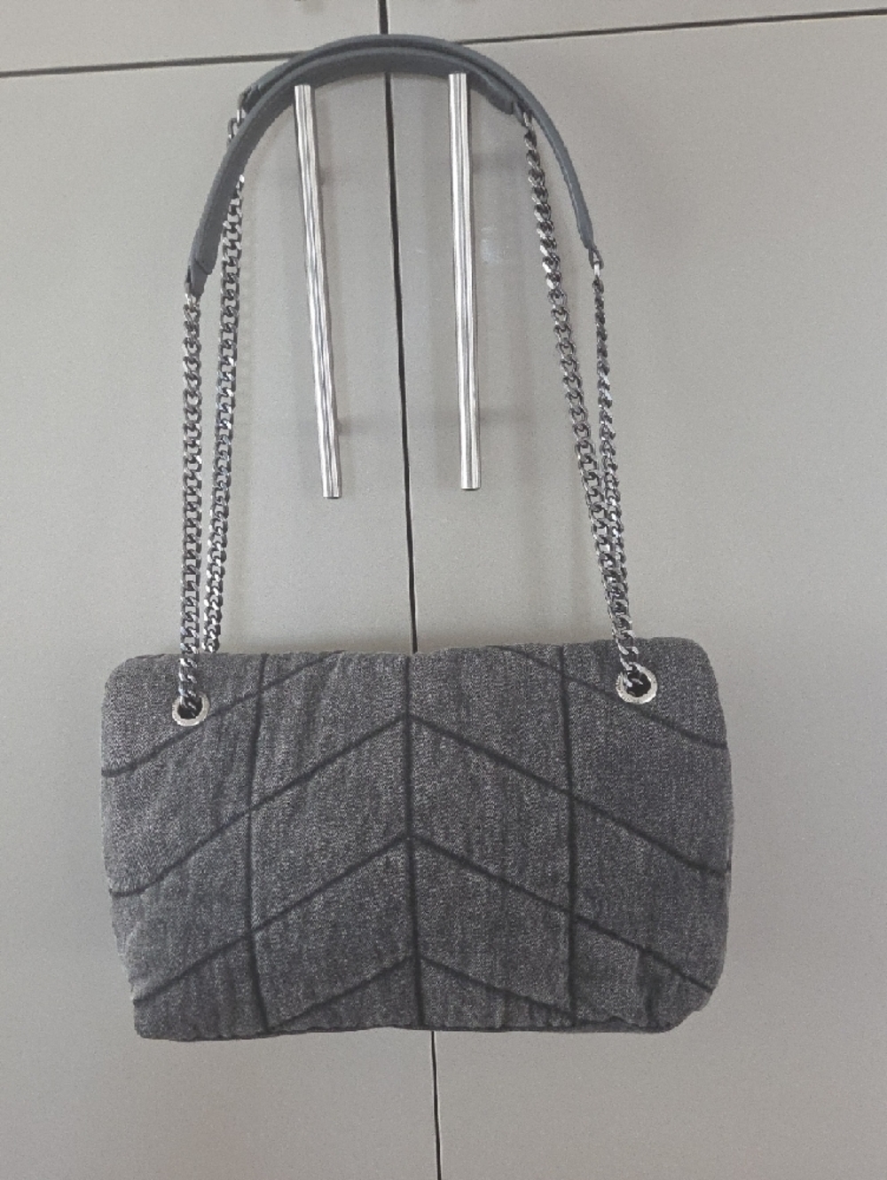 NWOT Saint Laurent Quilted Charcoal Envelope Chain Shoulder Bag - Picture 6 of 11